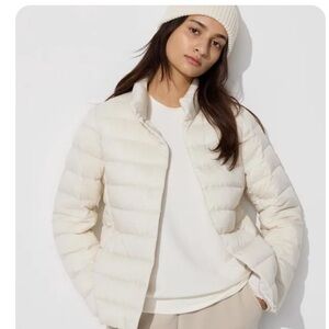 UNIQLO Jacket
(ultra light down)